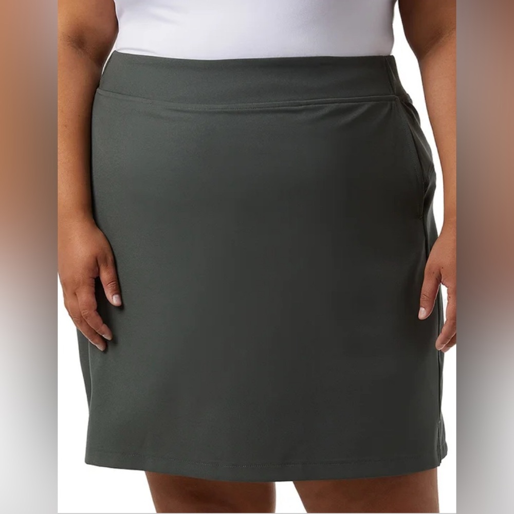 New - 32 Degrees Women’s Skort